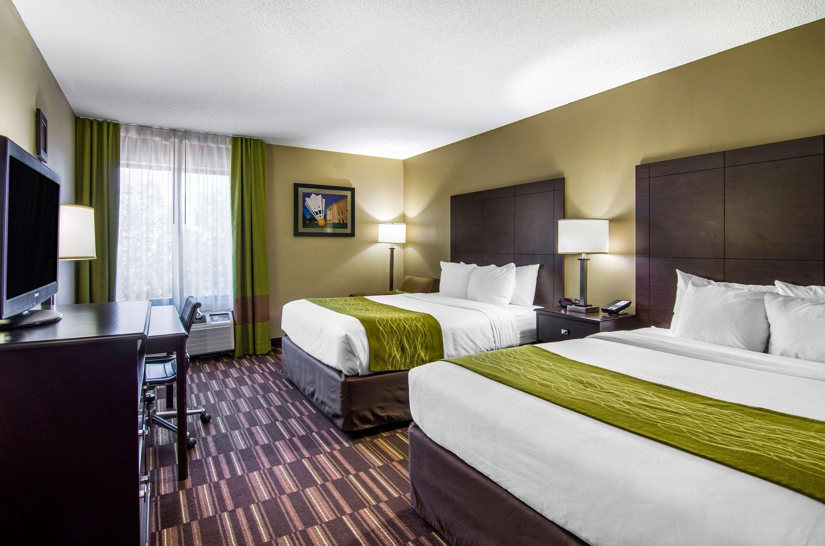 Comfort Inn & Suites Kansas City - Northeast Exteriér fotografie