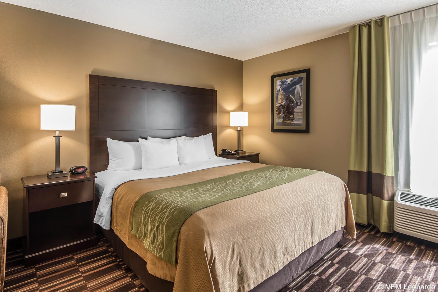 Comfort Inn & Suites Kansas City - Northeast Exteriér fotografie